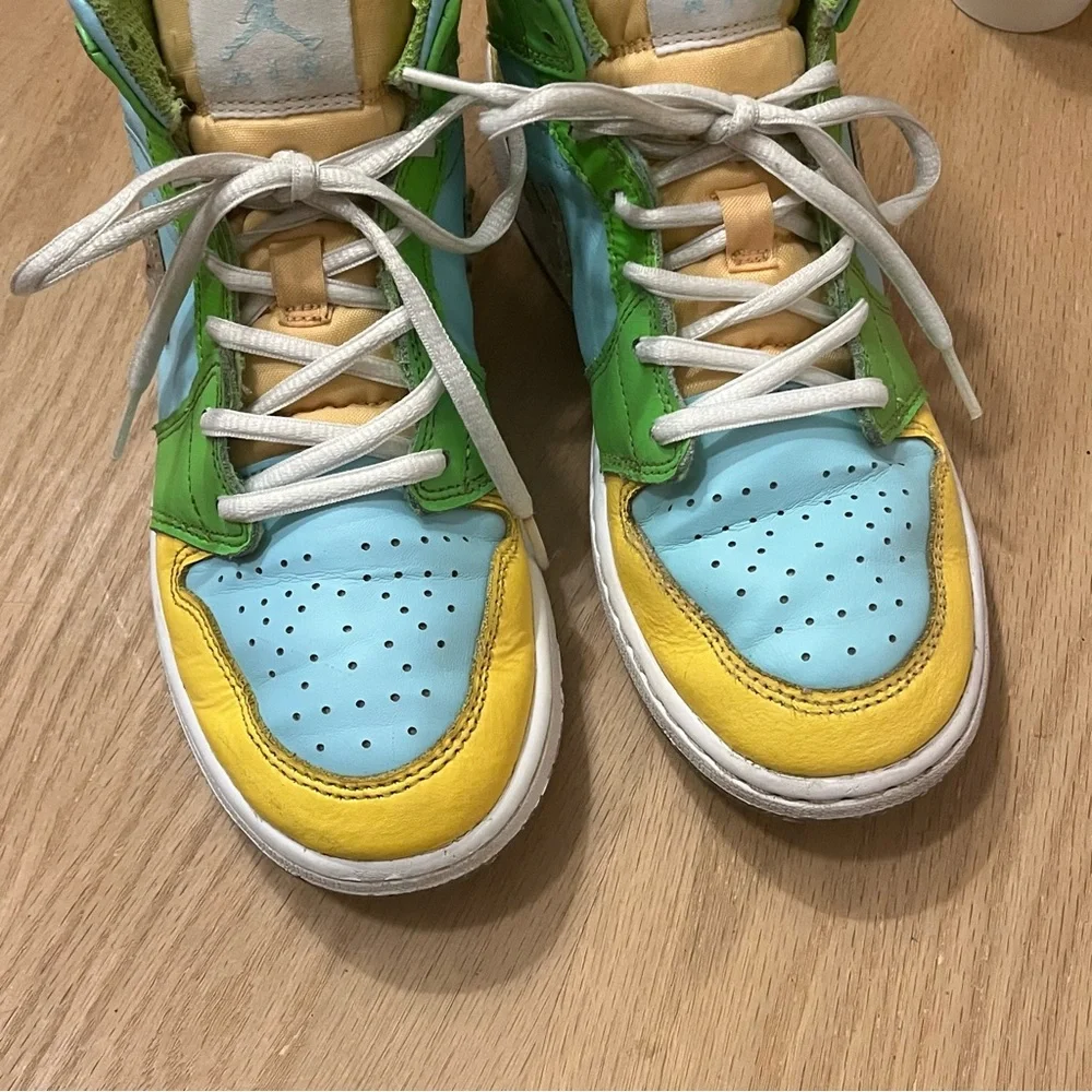 Nike Jordan Air Jordan 1 Mid SE "Recycled Grind" Sneakers - Picture 3 of 10